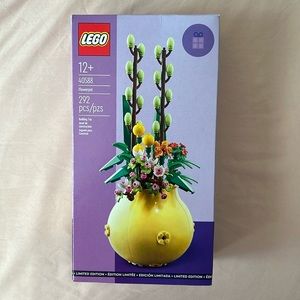 Limited Edition Lego Flowerpot NWT